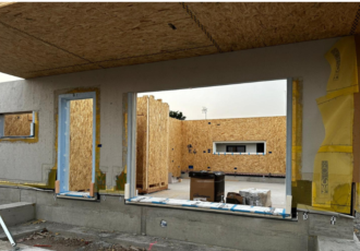 casa-legno-prefabbricata-montaggio 
