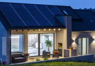 casa-xlam-bassi-consumi-ecosostenibile-minimal 
