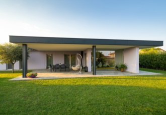 villa-di-design-in-legno 