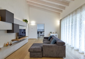 villa-legno-grandi-aperture 