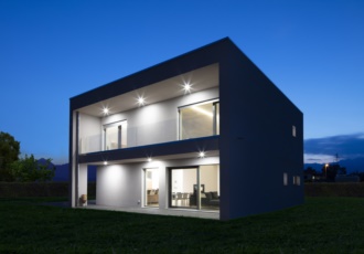 villa-prefabbricata-design-casa-clima-oro-struttura-telaio 