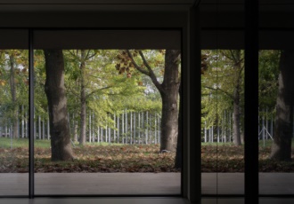 ville-di-design-dalle-grandi-vetrate 