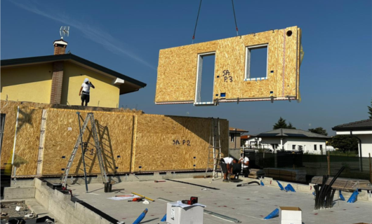 Questa villa in legno Evoluthion è stata montata in appena due giorni! 