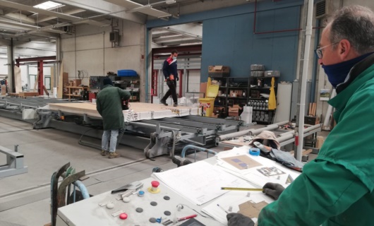 Prefabbrichiamo la tua casa in legno all'interno del Polo Produttivo Evoluthion. 