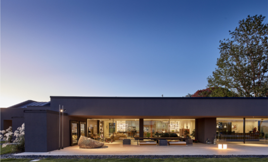 Villa in legno di design: il particolare architettonico fa la differerenza. 